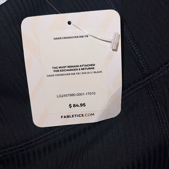 New Women’s Fabletics Leggings Size XXS 24” - Picture 3 of 5